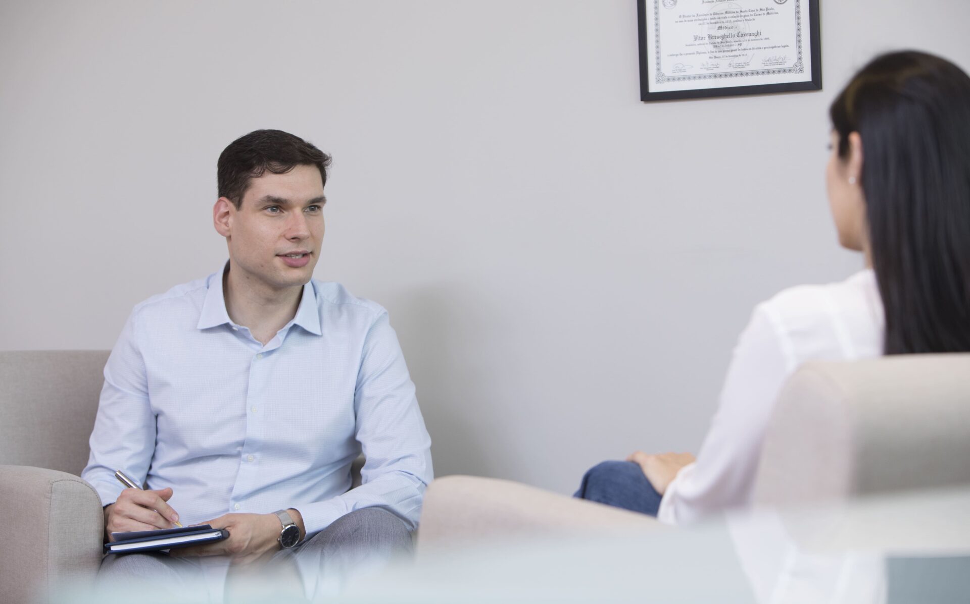 Como um psiquiatra pode ajudar a enfrentar desafios emocionais em uberlândia